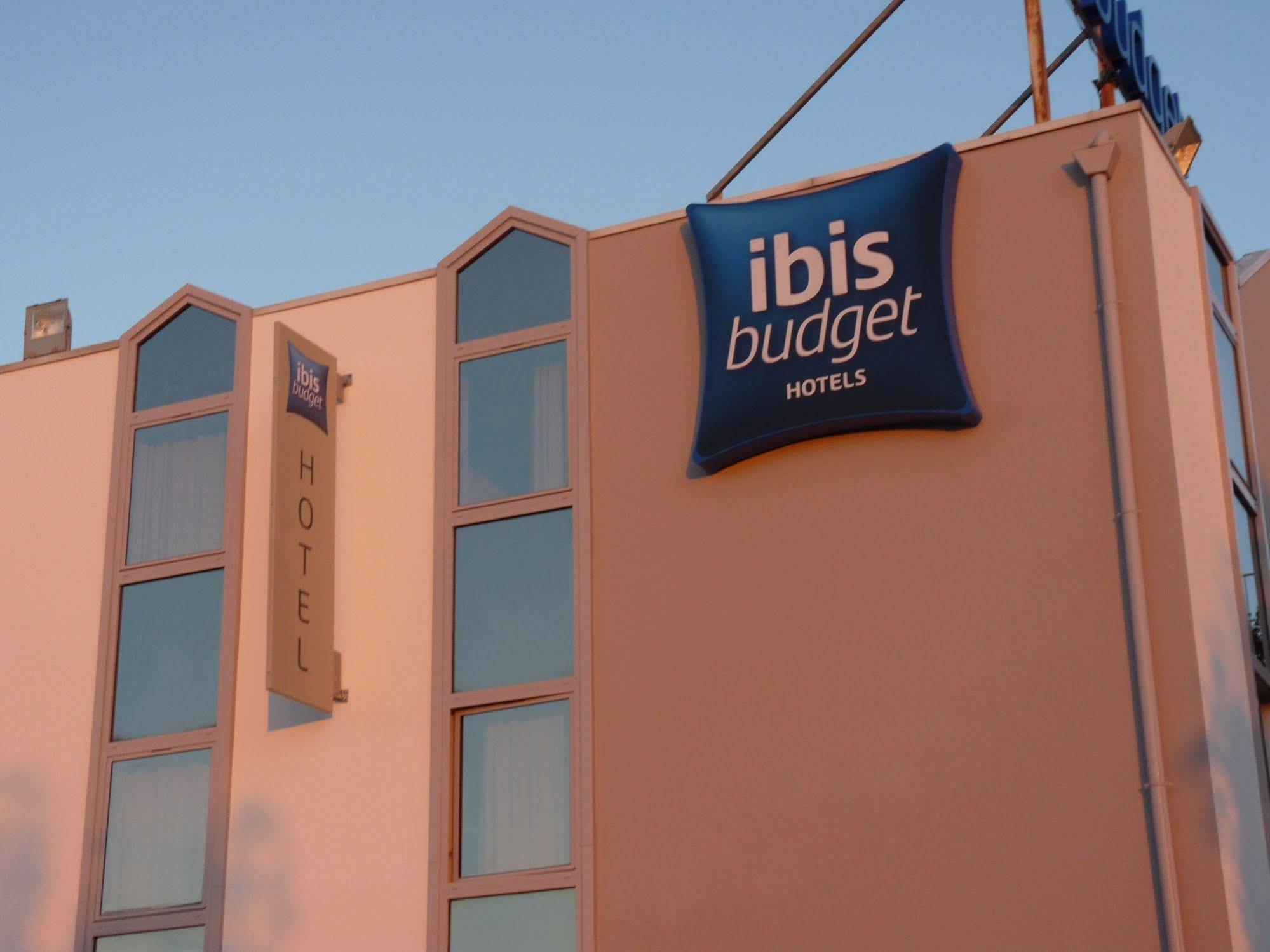 Hotel Ibis Budget Rennes Cesson Exterior foto